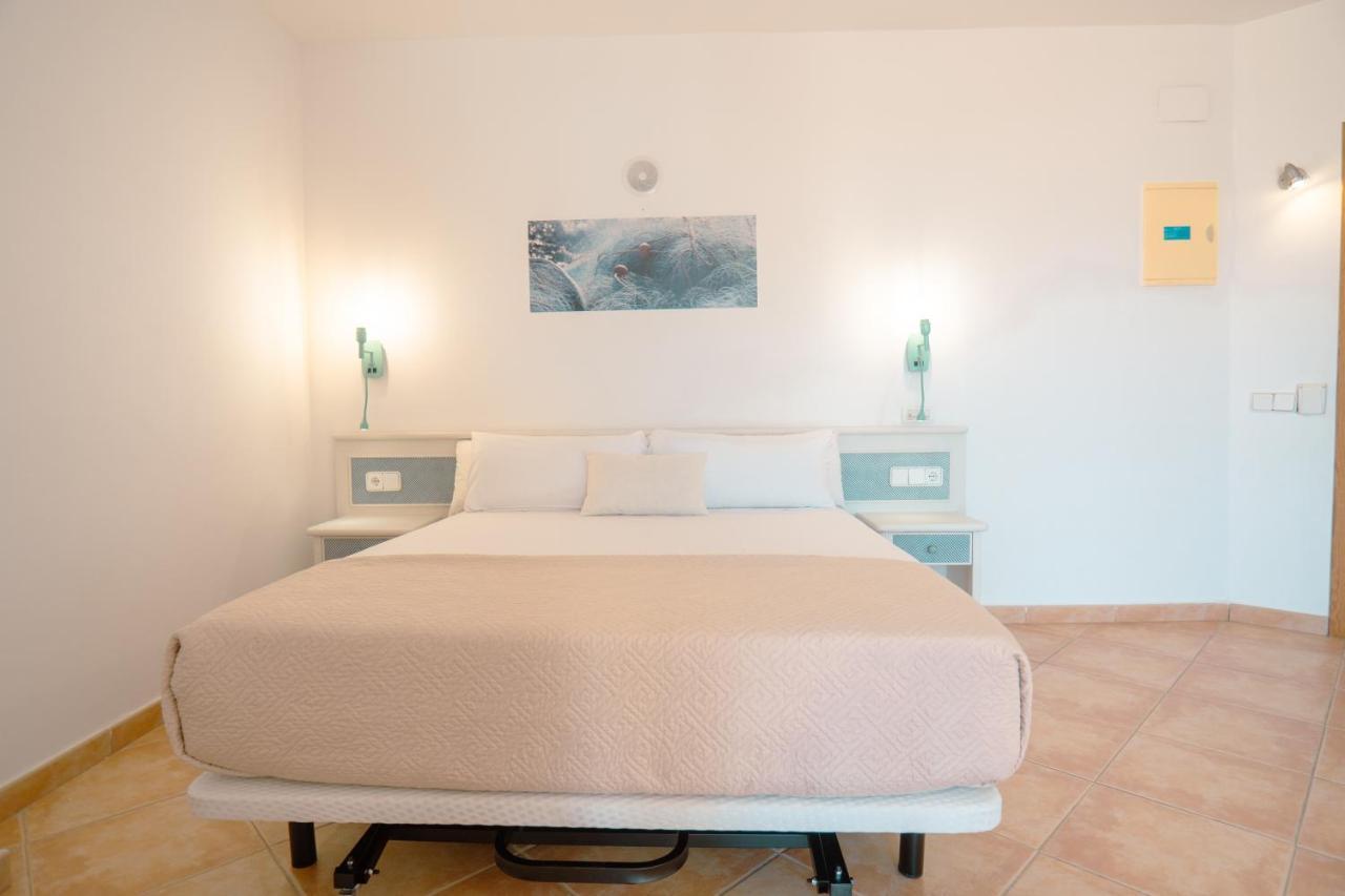 Rosamar Ibiza Hotel (Adults Only) Sant Antoni de Portmany Екстериор снимка